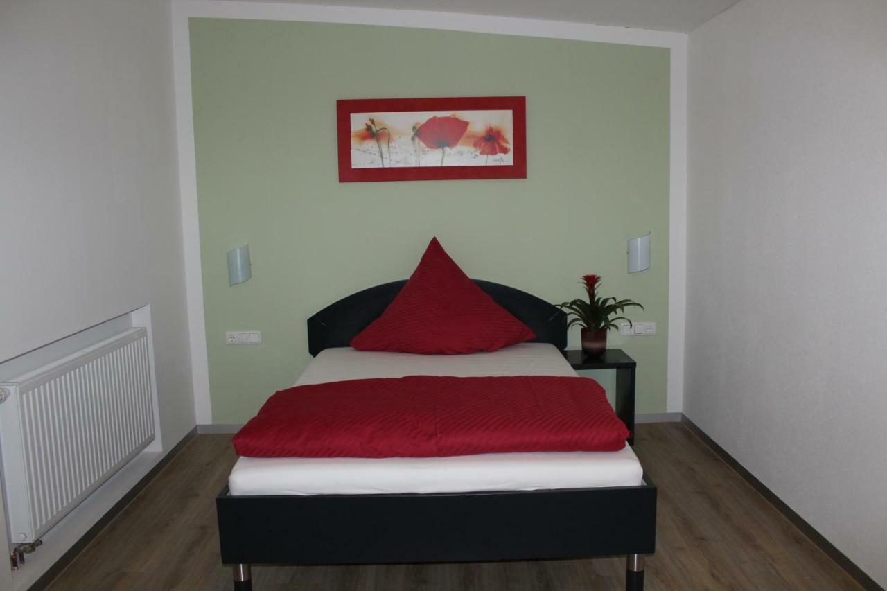 Helmers Gaestehaus Gempfing Esterno foto